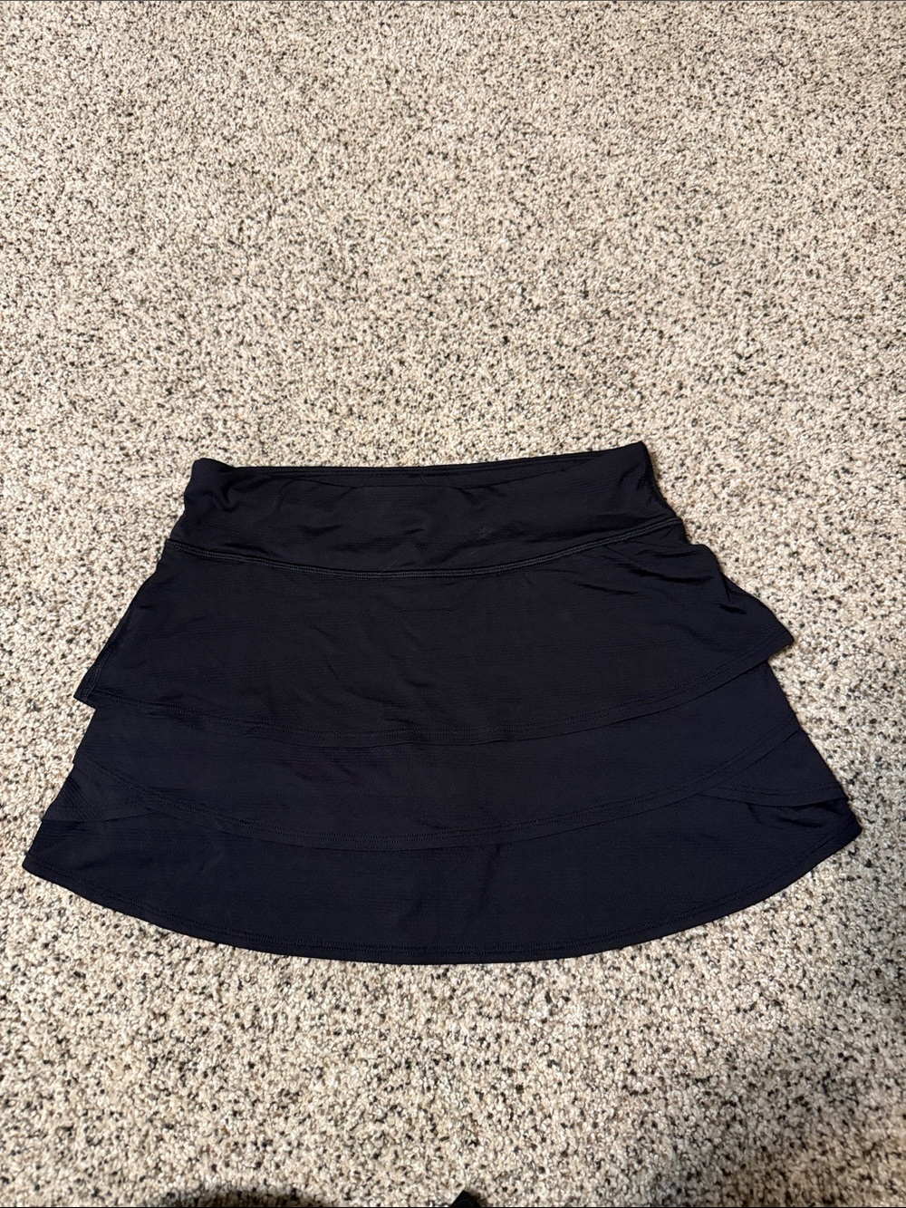 Athleta Girls Black Tiered swing skirt/ Skirt for tennis or golf or whatever
